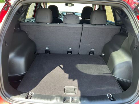 Used 2025 Jeep Compass Sport image 18