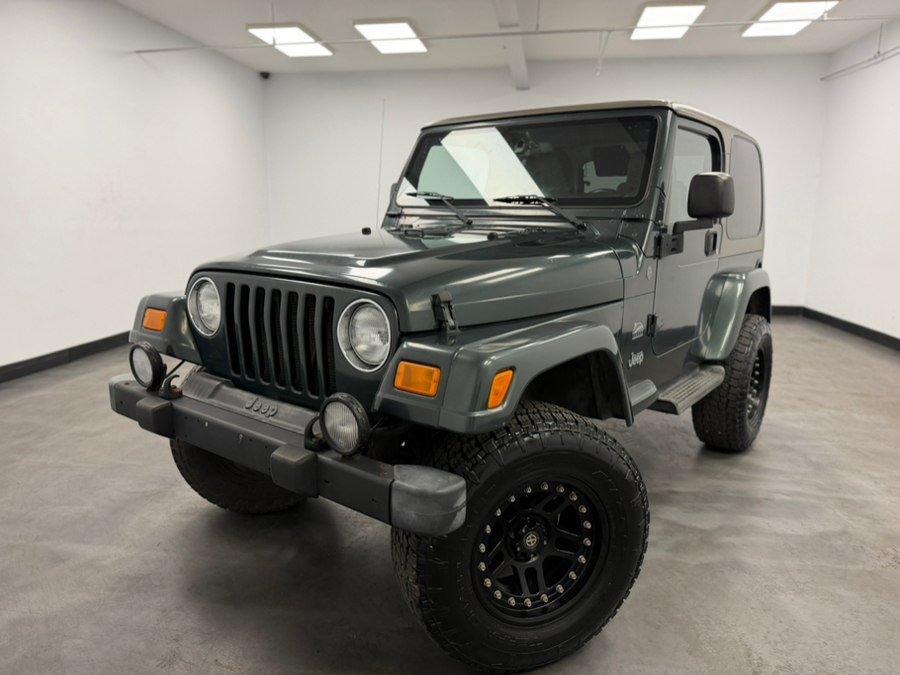 Used 2004 Jeep Wrangler Sahara w/ Dual Top Group AWD/4WD image 4
