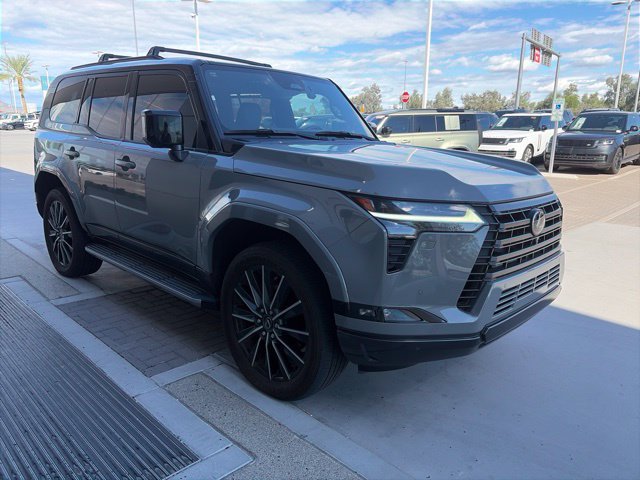 Used 2024 Lexus GX 550 w/ Accessory Package (2T) AWD/4WD image 4