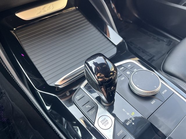 Used 2025 BMW X4 xDrive30i AWD/4WD image 21