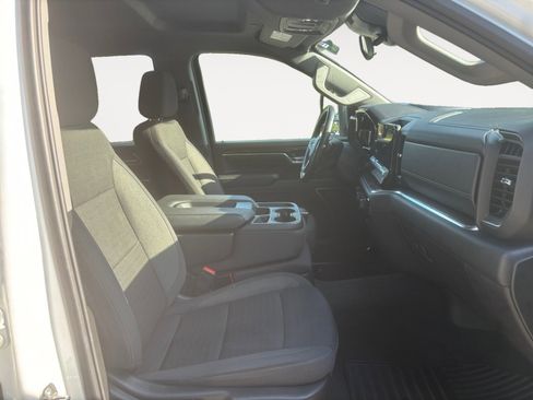 Used 2024 Chevrolet Silverado 2500 LT image 15