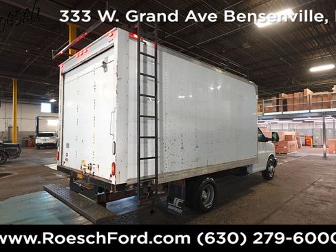 Used 2015 Chevrolet Express 3500 Extended image 5