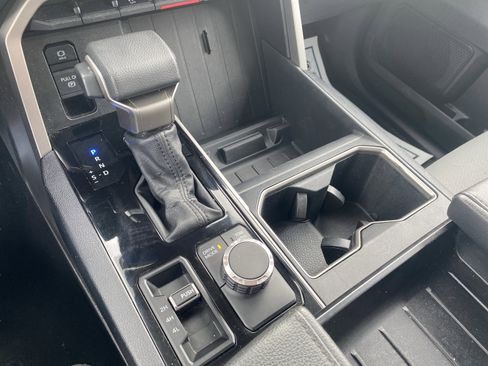 Used 2022 Toyota Tundra SR5 image 21