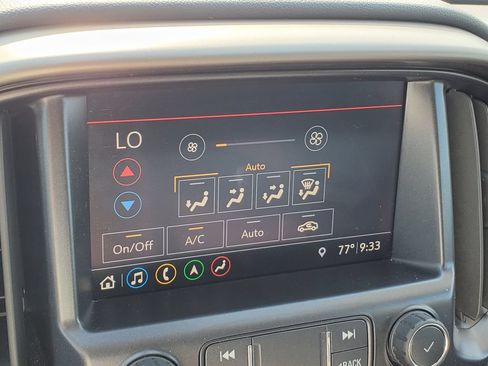 Used 2021 Chevrolet Colorado Z71 AWD/4WD image 17