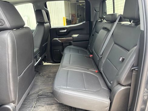 Used 2021 GMC Sierra 1500 SLT w/ SLT Premium Package AWD/4WD image 10
