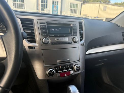 Used 2013 Subaru Outback 2.5i Premium w/ All-Weather Pkg image 23