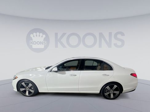 Used 2022 Mercedes-Benz C 300 4MATIC Sedan image 2