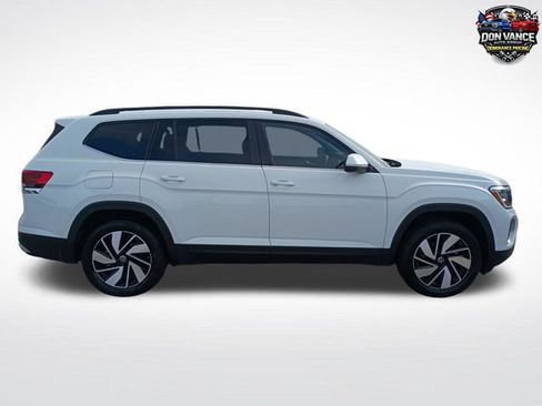 Used 2025 Volkswagen Atlas SE FWD image 6