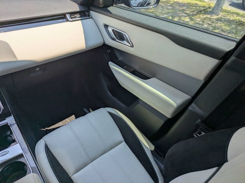 Used 2023 Land Rover Range Rover Velar R-Dynamic S AWD/4WD image 17