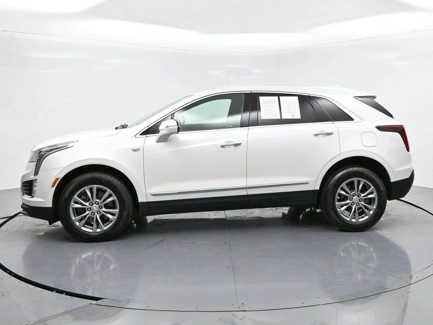 Used 2023 Cadillac XT5 Premium Luxury FWD image 3