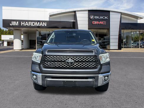 Used 2021 Toyota Tundra SR5 RWD image 2