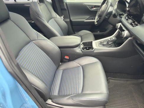 Used 2023 Toyota RAV4 XSE AWD/4WD image 7