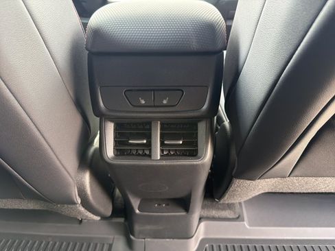 New 2026 Chevrolet Equinox RS w/ Convenience Package III AWD/4WD image 29