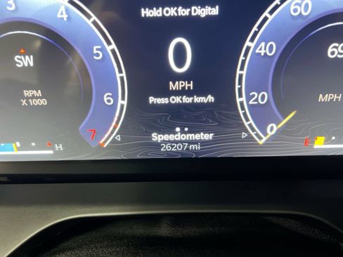 Used 2024 Jeep Grand Cherokee Limited w/ Luxury Tech Group II AWD/4WD image 13