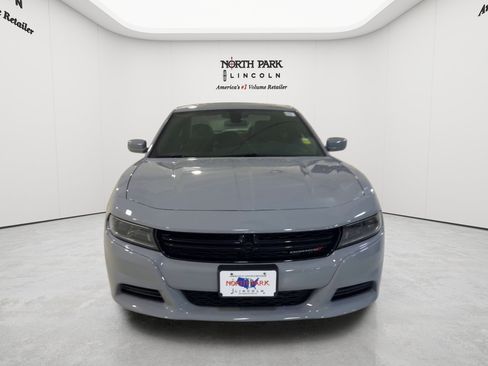 Used 2022 Dodge Charger SXT w/ Leather Interior Group RWD image 8