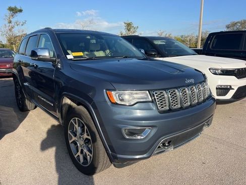 Used 2020 Jeep Grand Cherokee Overland image 3