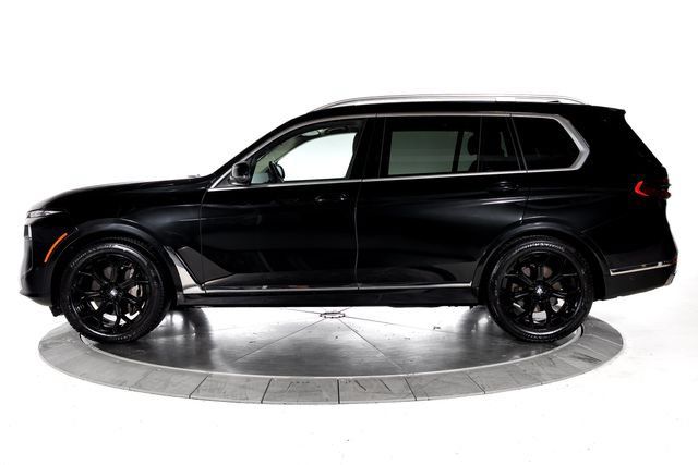 Used 2024 BMW X7 xDrive40i w/ Premium Package AWD/4WD image 2