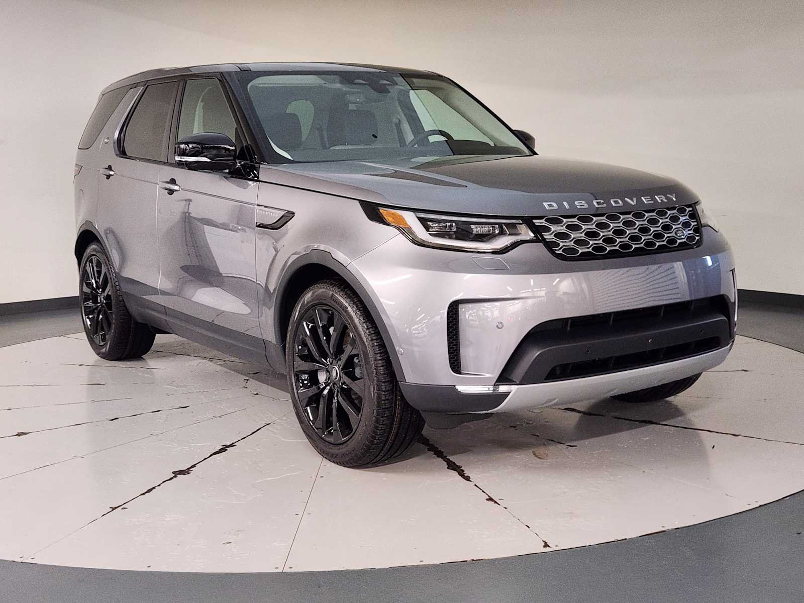 New 2026 Land Rover Discovery S AWD/4WD image 7