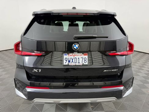 Used 2025 BMW X1 xDrive28i w/ Technology Package AWD/4WD image 4