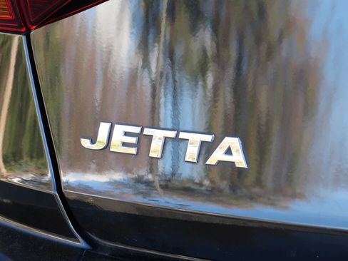 Used 2019 Volkswagen Jetta SEL image 8