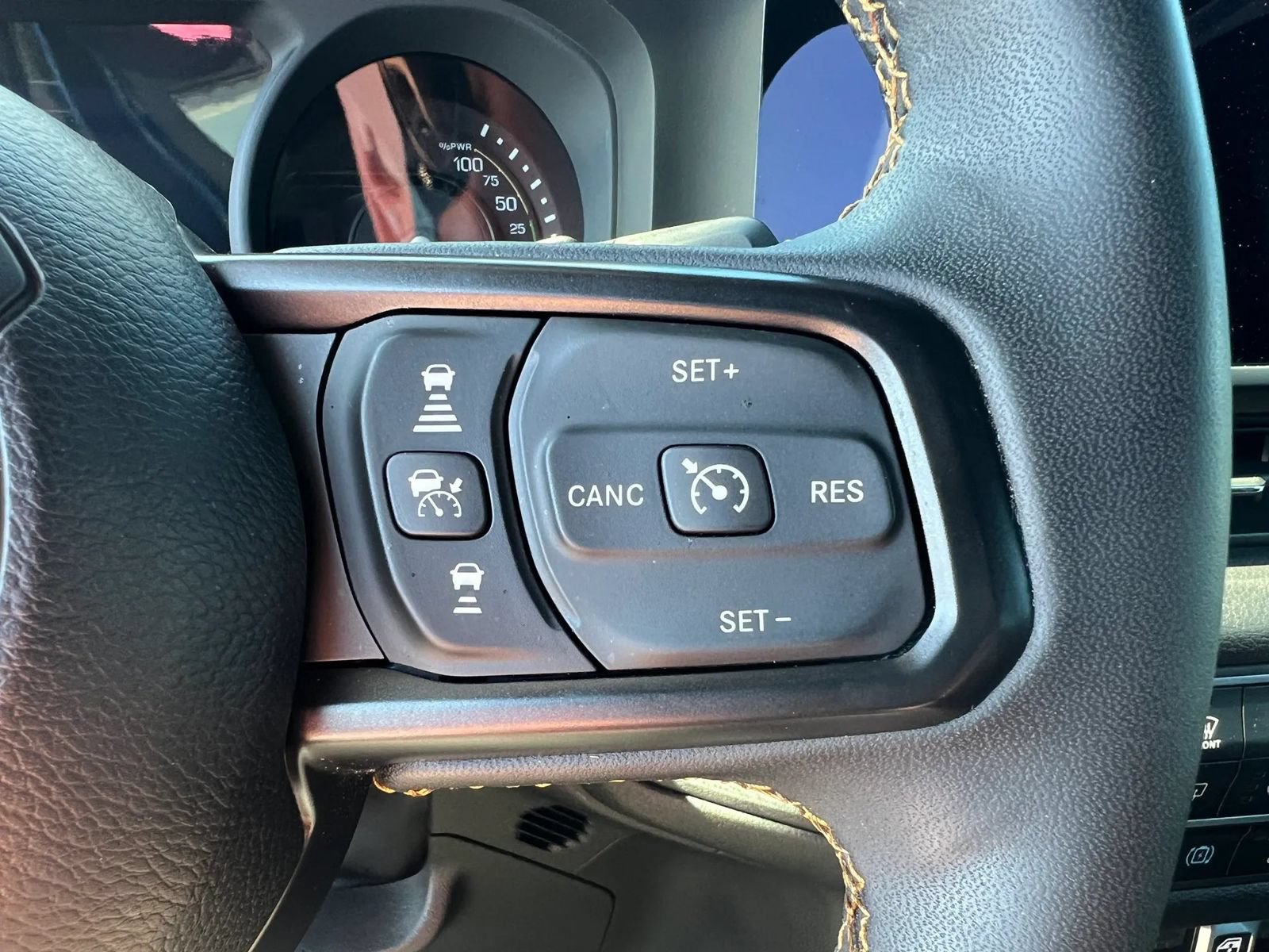 Used 2024 Jeep Wrangler Unlimited AWD/4WD image 17