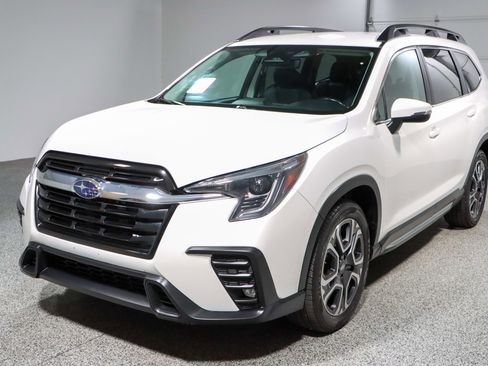 Used 2023 Subaru Ascent Limited AWD/4WD image 33