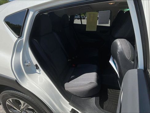 Used 2024 Subaru Crosstrek 2.0i Premium image 23