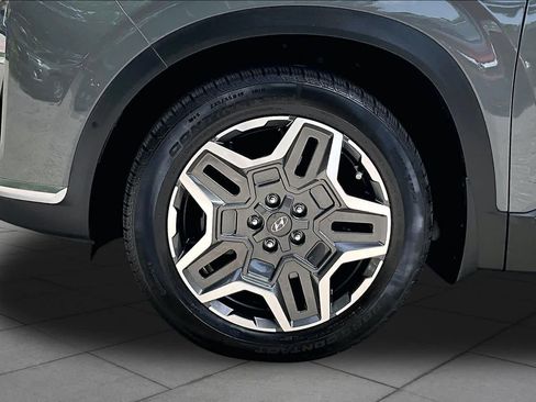 Used 2022 Hyundai Santa Fe Limited FWD image 11