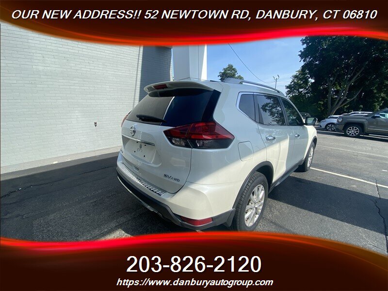 Used 2017 Nissan Rogue SV AWD/4WD image 5