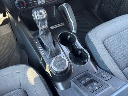 Used 2022 Ford Bronco Outer Banks image 18