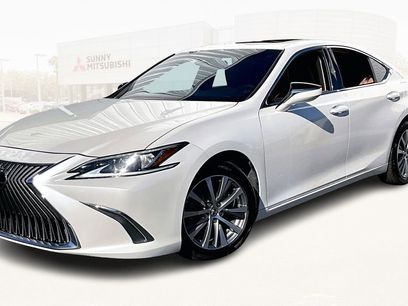 Used 2019 Lexus ES 350 w/ Accessory Package 2