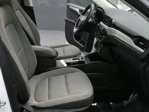Used 2022 Ford Escape S AWD/4WD image 17