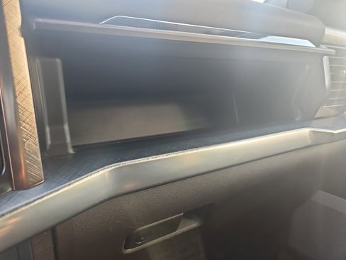 Used 2025 Ford F150 King Ranch w/ FX4 Off-Road Package image 18