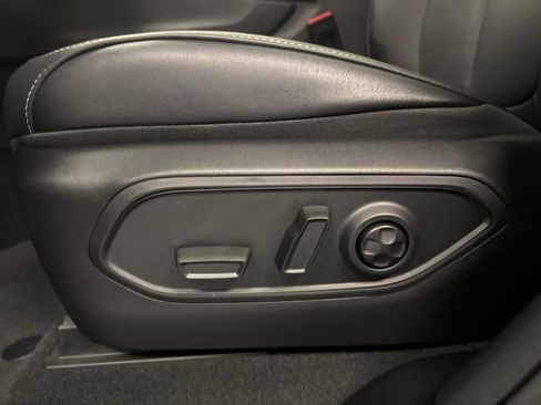 New 2026 Jeep Grand Cherokee Limited AWD/4WD image 4