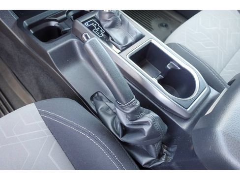Certified 2023 Toyota Tacoma TRD Off-Road w/ Advanced Technology Package AWD/4WD image 22