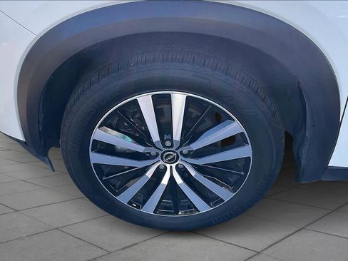 Used 2023 Nissan Pathfinder Platinum w/ Cargo Package image 9