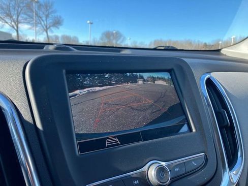 Used 2024 Chevrolet Equinox LT w/ LPO, Floor Liner Package image 6