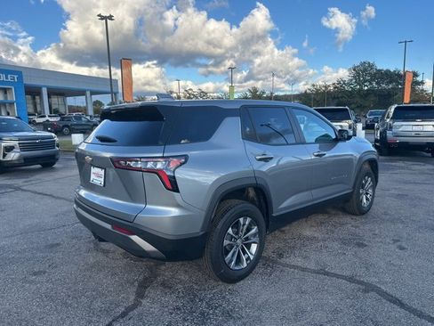 New 2026 Chevrolet Equinox LT image 3