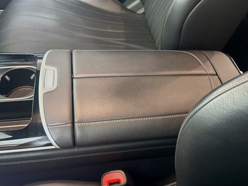 Used 2022 Mercedes-Benz S 500 4MATIC w/ AMG Line Package image 18