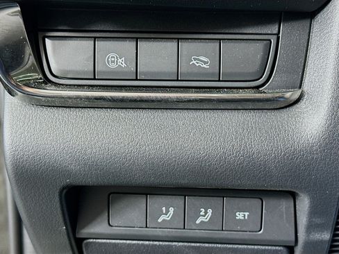 Used 2025 MAZDA CX-30 AWD 2.5 S w/ Preferred Package image 17