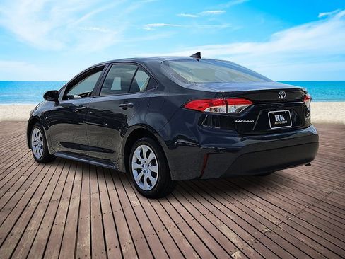 Used 2024 Toyota Corolla LE FWD image 4