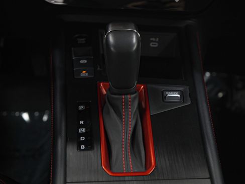 Used 2025 Nissan Kicks SR image 19