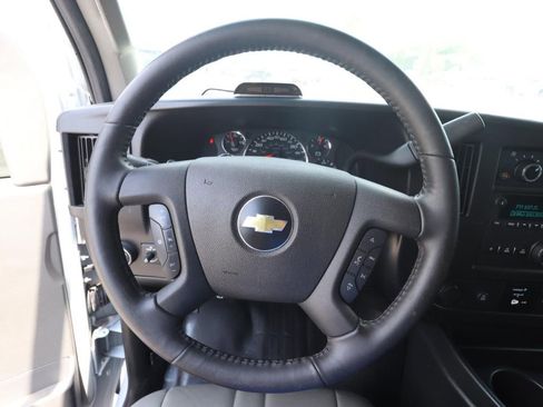 Used 2022 Chevrolet Express 2500 w/ Driver Convenience Package RWD image 17