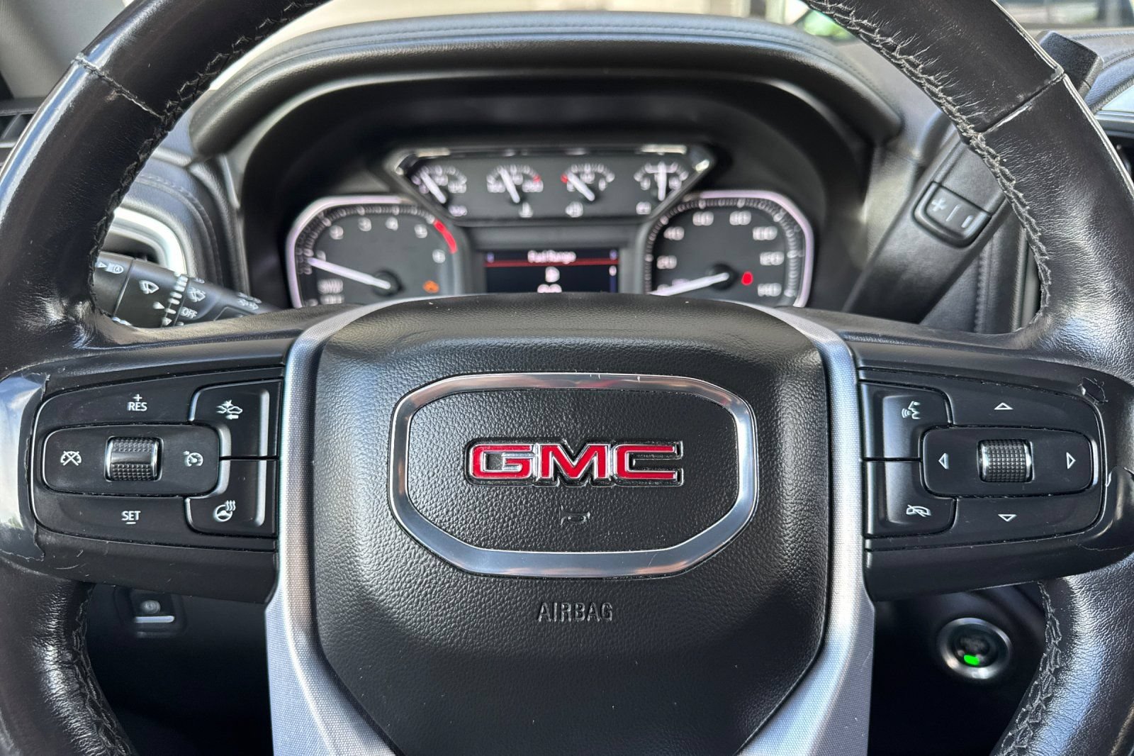 Used 2020 GMC Sierra 1500 SLT w/ SLT Premium Plus Package AWD/4WD image 35