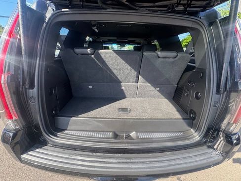 Used 2018 Cadillac Escalade Platinum AWD/4WD image 26