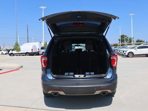 Used 2019 Ford Explorer XLT w/ Class II Trailer Tow Package image 10