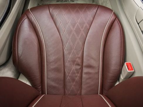 Used 2018 Mercedes-Benz S 560 4MATIC Sedan image 32