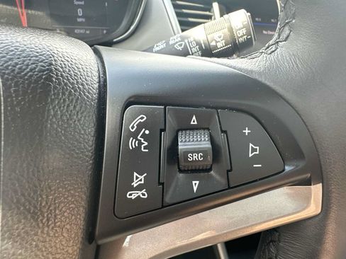 Used 2021 Chevrolet Trax LT w/ Driver Confidence Package AWD/4WD image 26