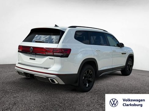 New 2026 Volkswagen Atlas Peak Edition image 5