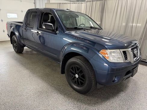 Used 2016 Nissan Frontier SV w/ SV Value Truck Package AWD/4WD image 3